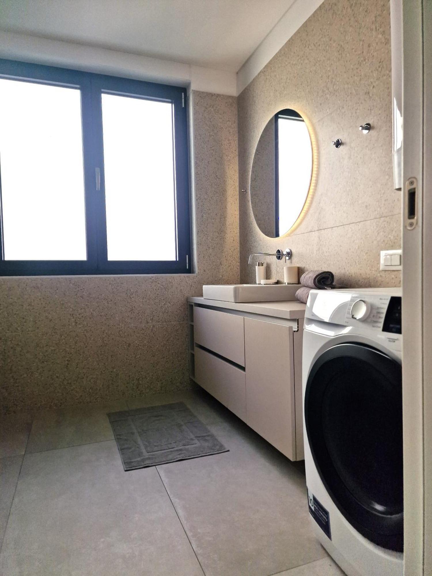Apartment Tina Baška Voda Екстериор снимка