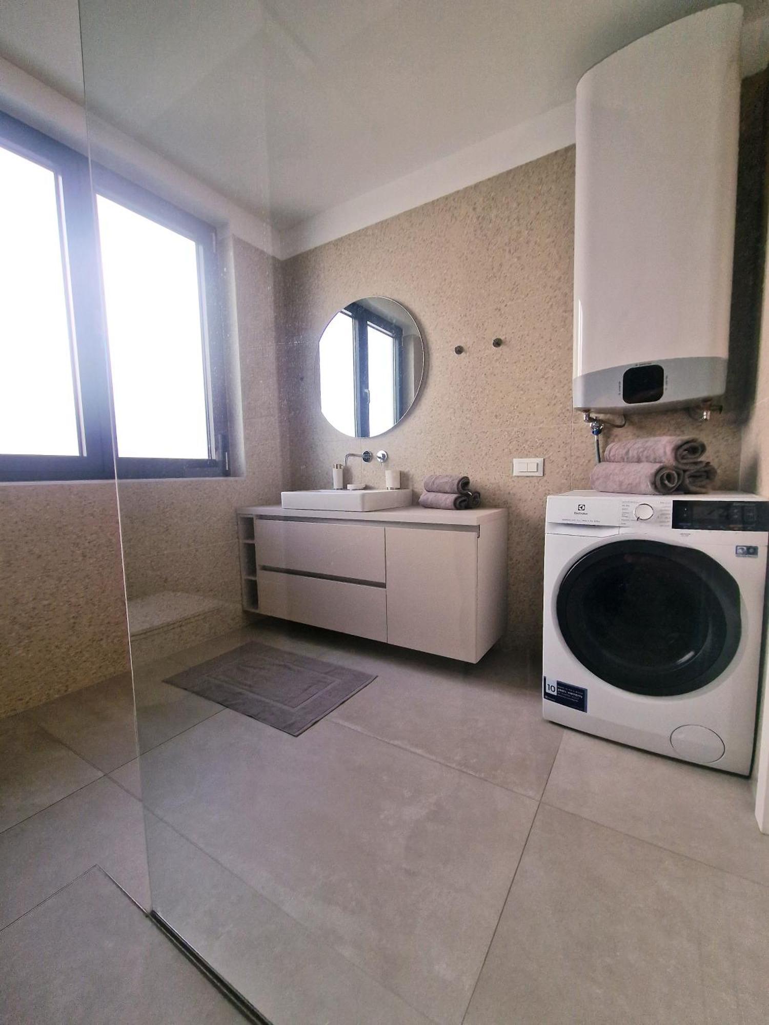 Apartment Tina Baška Voda Екстериор снимка