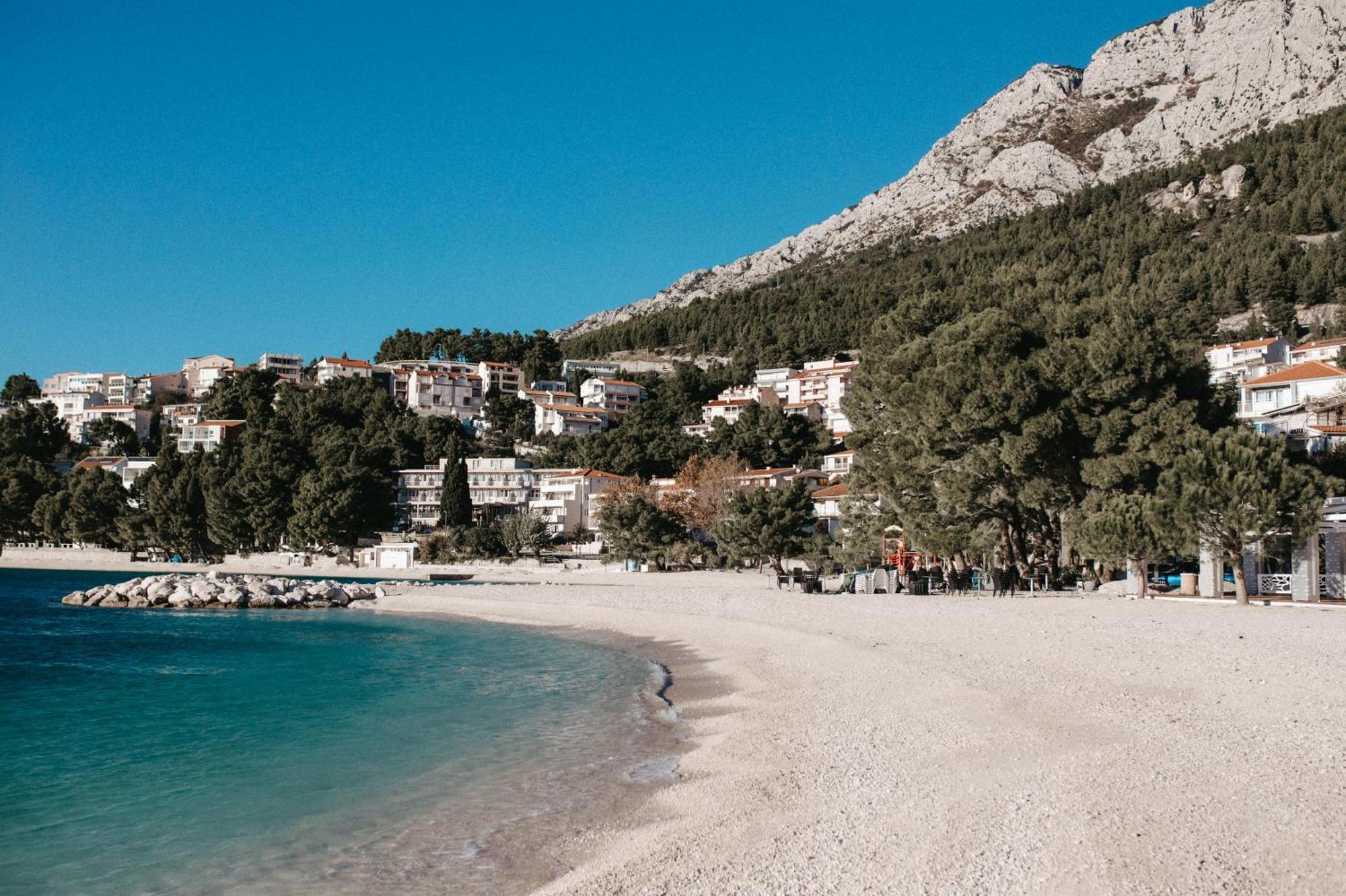 Apartment Tina Baška Voda Екстериор снимка